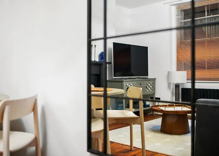 Hyde Park 2 Bedroom Apartment